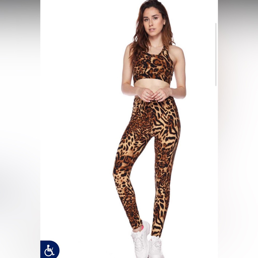 BUTTERY SMOOTH PREDATOR LEOPARD LEGGINGS AND BRA SET size S/M - Picture 3 of 10